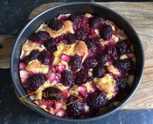 Baked fruity cake